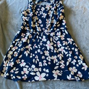 Brand new floral dress supportive straps